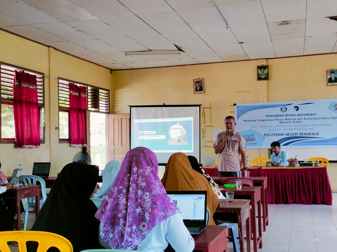 Workshop Pengelolaan Portal Website dan Ruang Baca Buku Digital Berbasis Mobile
